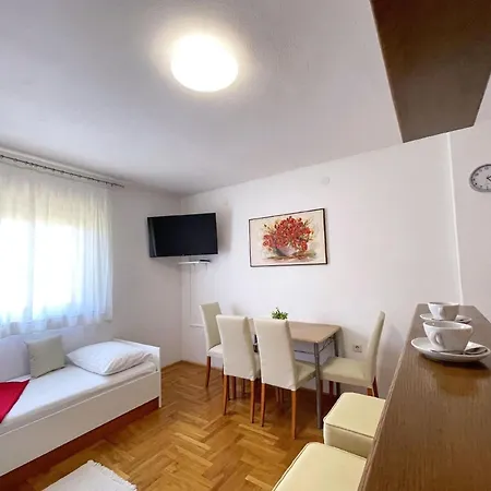 Brebric - 540 Meter Vom Apartment