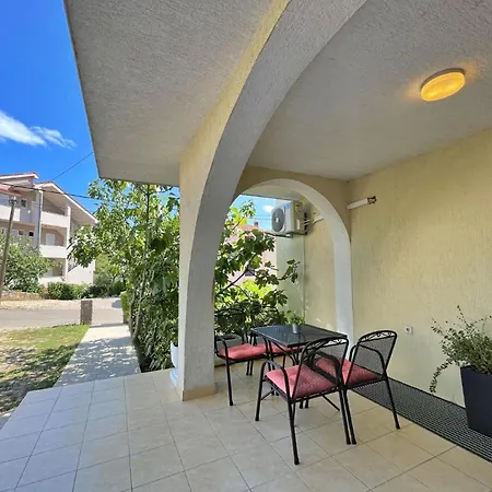 Brebric - 540 Meter Vom Apartment